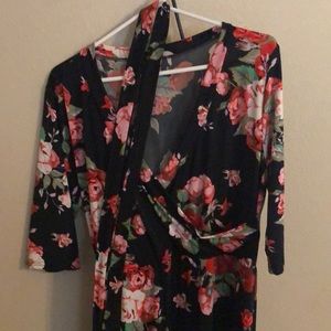 Beautiful size large rose dress. Worn once. $15